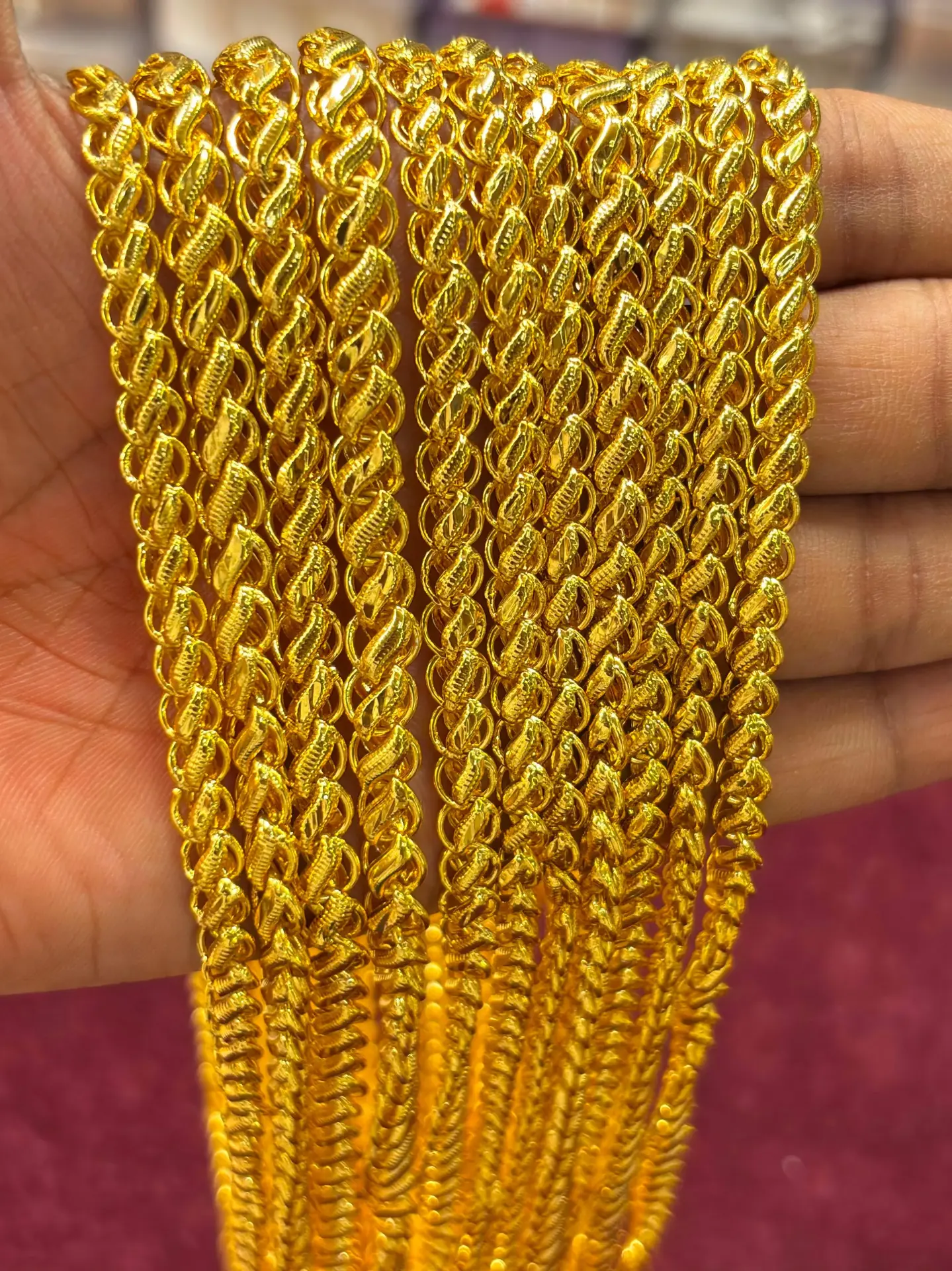 20 inches chains